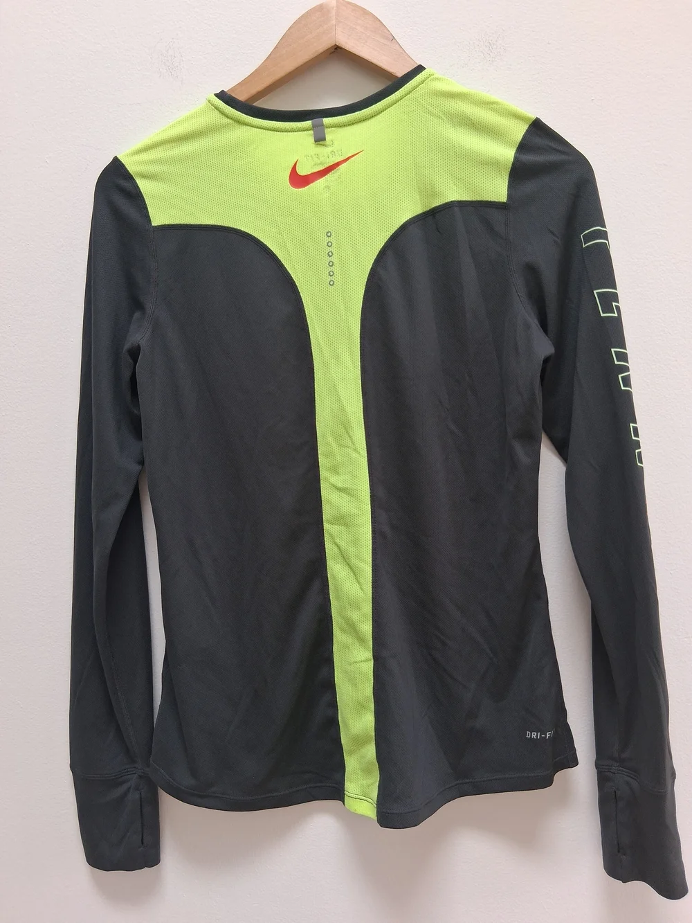 Nike Dri-FIT Running Long Sleeve Tee Olive Green, Neon  Size Medium